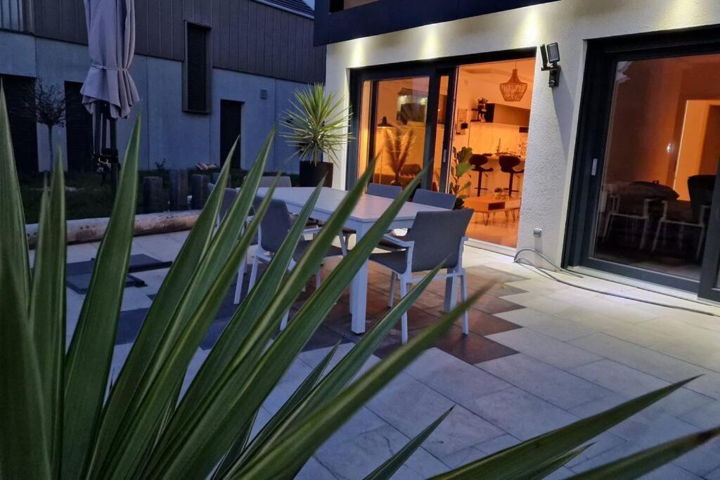 קולמר Suite Prestige Logement Neuf Avec Spa Et Ecran De Cinema En Rez De Jardin מראה חיצוני תמונה