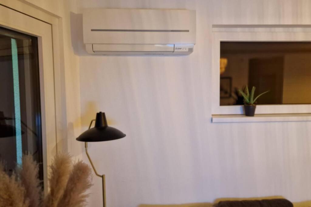 קולמר Suite Prestige Logement Neuf Avec Spa Et Ecran De Cinema En Rez De Jardin מראה חיצוני תמונה