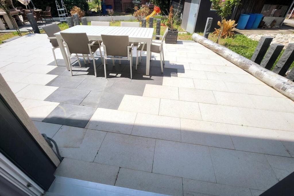 קולמר Suite Prestige Logement Neuf Avec Spa Et Ecran De Cinema En Rez De Jardin מראה חיצוני תמונה